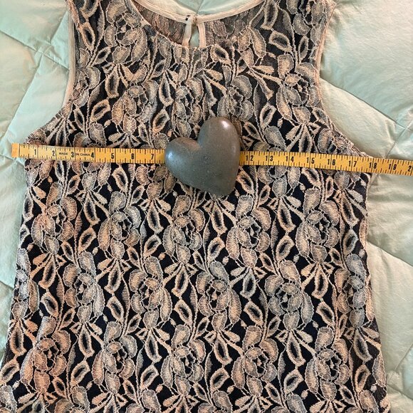 Tops - Sleeveless Lacy Top